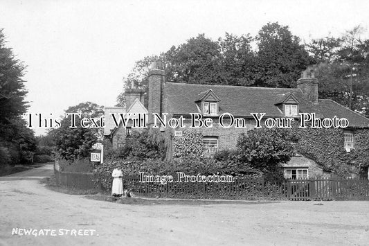 HF 295 - Newgate Street, Hertfordshire c1916