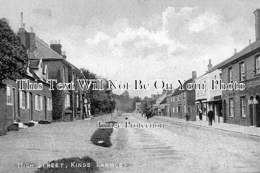 HF 343 - High Street, Kings Langley, Hertfordshire c1910