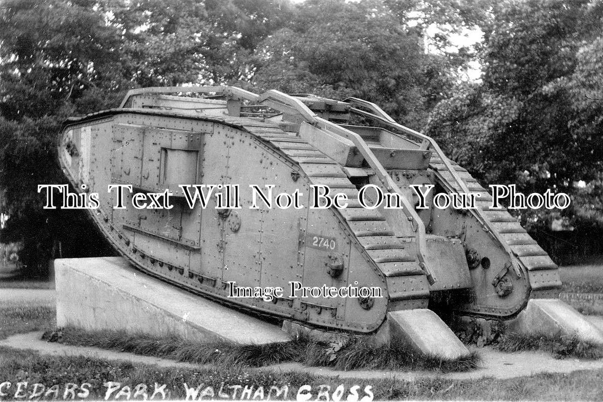 HF 376 - Waltham Cross WW1 Tank D51, Cedars Park, Hertfordshire