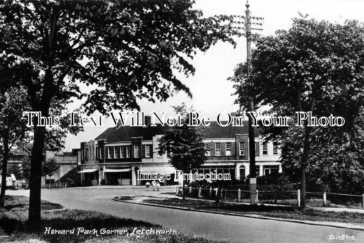 HF 440 - Howard Park Corner, Letchworth, Hertfordshire
