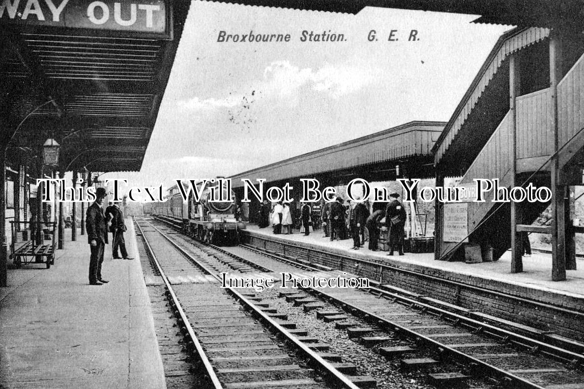 HF 441 - Broxbourne Railway Station, Hertfordshire c1906