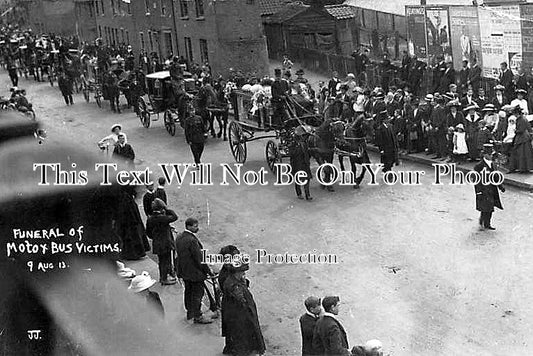 HF 469 - Funeral Of Victims Of Bus Tragedy, Cheshunt, Hertfordshire August 1913