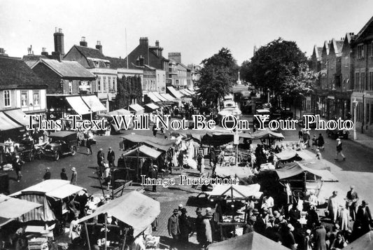 HF 665 - Market Day, St Albans, Hertfordshire