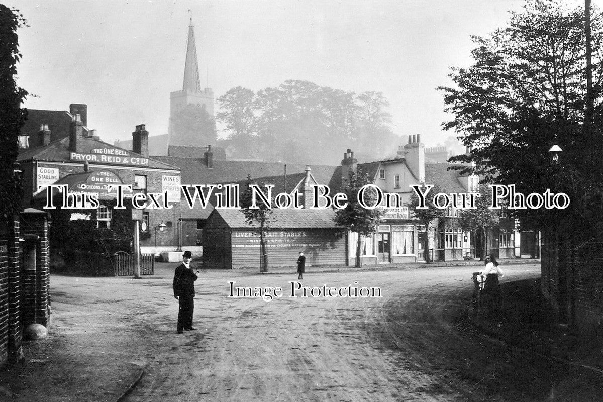 HF 666 - The One Bell Inn, Brewery Hill, Hatfield, Hertfordshire c1926