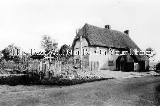 HF 725 - Three Crowns Pub & Well, Barley, Near Royston, Hertfordshire