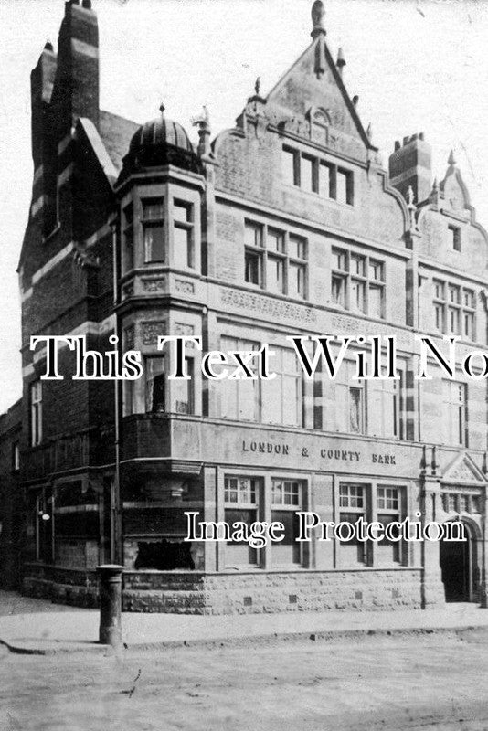 HF 744 - London & County Bank, High Street, Barnet, Hertfordshire c1905