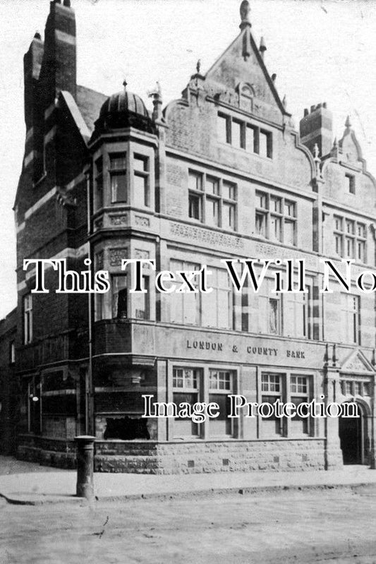 HF 744 - London & County Bank, High Street, Barnet, Hertfordshire c1905