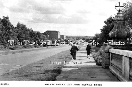 HF 837 - Welwyn Garden City From Digswell Bridge, Hertfordshire