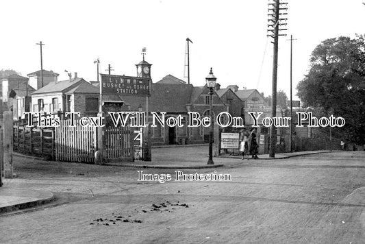 HF 869 - Bushey & Oxhey Railway Station, Hertfordshire c1920