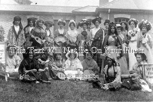 HR 22 - Suffragette Supporters, Kington Carnival, Herefordshire c1912