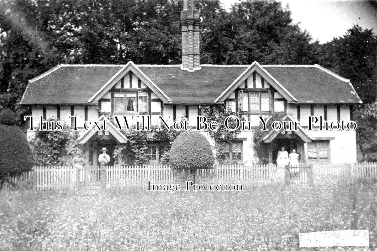 HR 366 - The Cottages, Wormsley, Herefordshire c1906