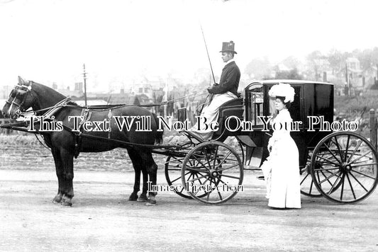 HR 518 - Horse & Carriage, Ross On Wye, Herefordshire