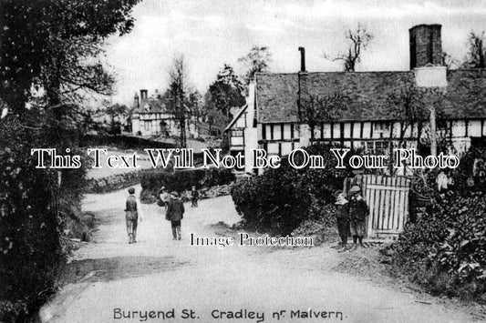 HR 65 - Buryend Street, Cradley Near Malvern, Herefordshire