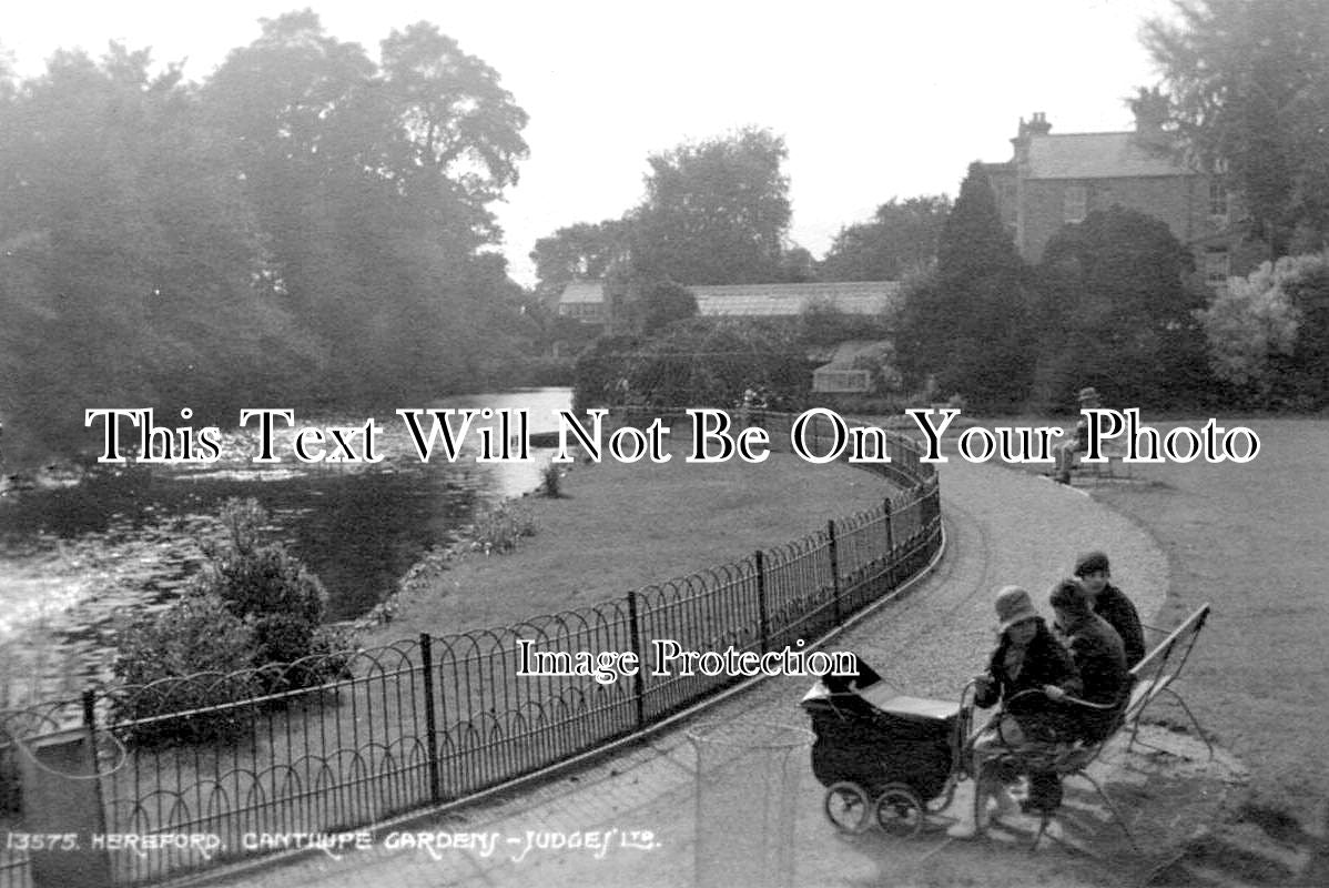 HR 664 - Cantilupe Gardens, Hereford, Herefordshire c1940