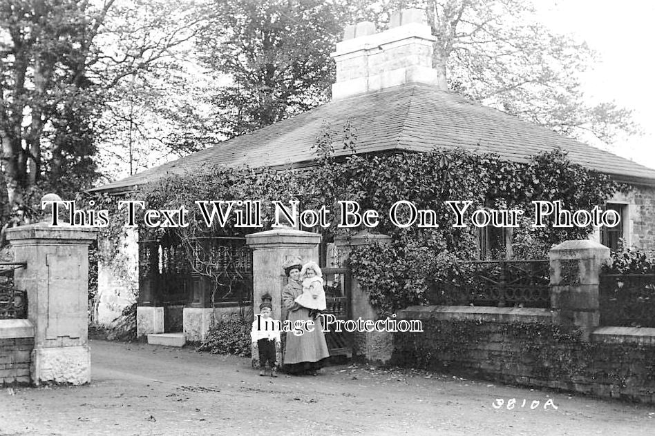 HR 734 Bredwardine Gate House Lodge, Herefordshire JB Archive