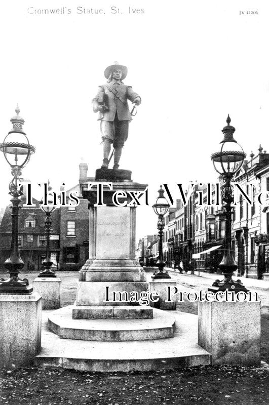 HU 269 - Cromwells Statue, St Ives, Cambridgeshire