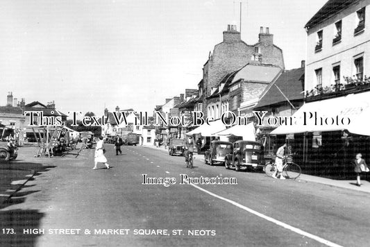 HU 284 - High Street & Market Square, St Neots, Cambridgeshire