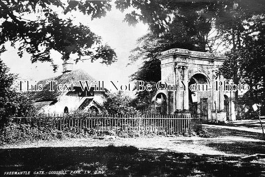 IO 1003 - Freemantle Gate, Godshill Park, Isle Of Wight