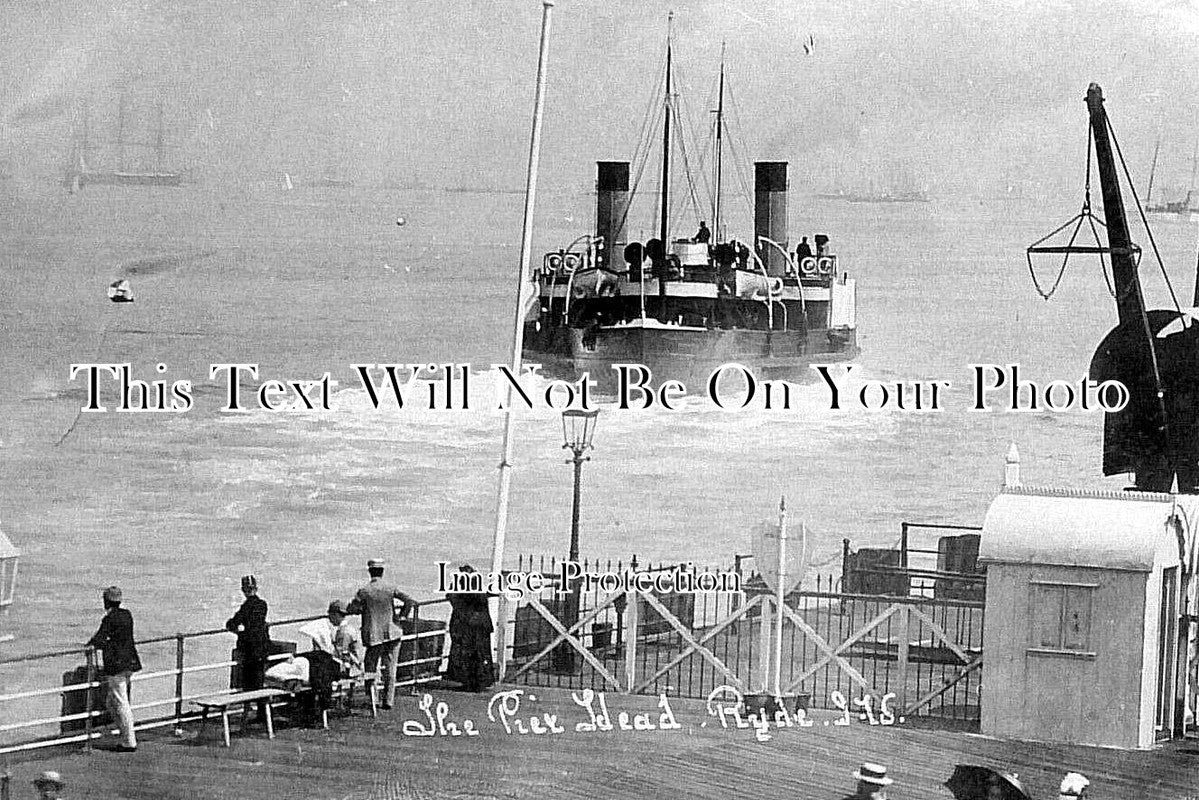 IO 14 - Paddle Steamer, Ryde Pier Head, Isle Of Wight