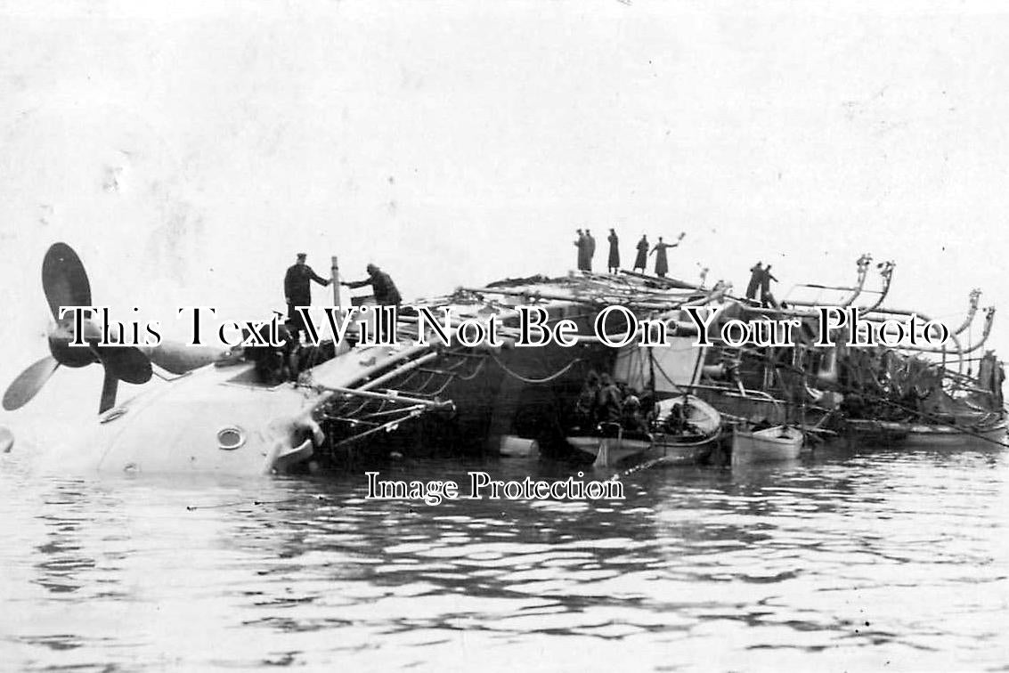 IO 181 - HMS Gladiator Salvage Team, Isle Of Wight c1908