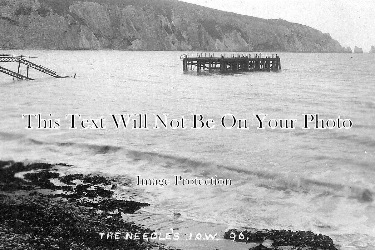 IO 192 - Wreck Of Pier, Alum Bay, Isle Of Wight