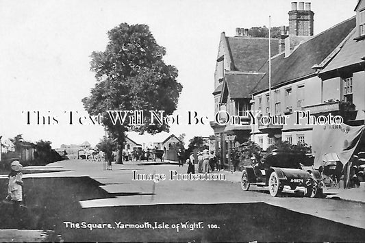 IO 239 - The Square, Yarmouth, Isle Of Wight c1916