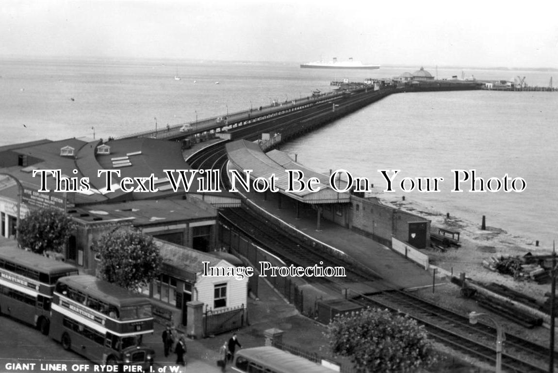 IO 252 - Liner Off Ryde Pier Railway Station, Isle Of Wight