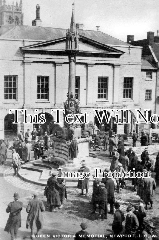 IO 331 - Queen Victoria Memorial, Newport, Isle Of Wight