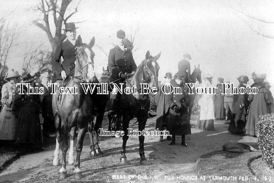 IO 347 - Isle Of Wight Foxhounds At Yarmouth 1909