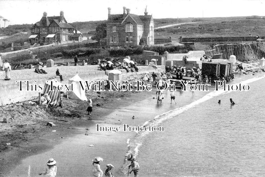 IO 406 - Bathing Beach, Freshwater Bay, Isle Of Wight c1911