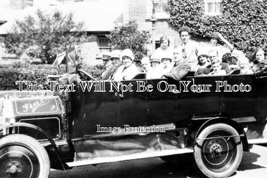 IO 409 - Isle Of Wight Charabanc c1926