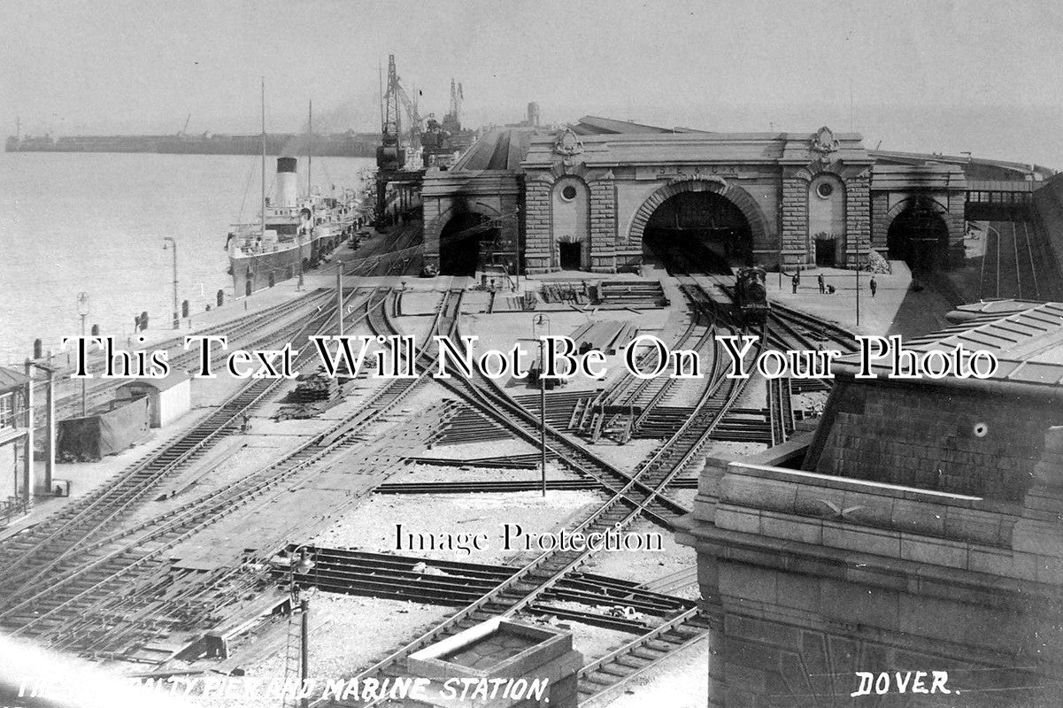 KE 1291 - The Admiralty Pier & Marine Railway Station, Dover, Kent