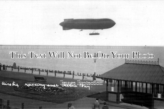 KE 1353 - Airship Passing Over Herne Bay, Kent