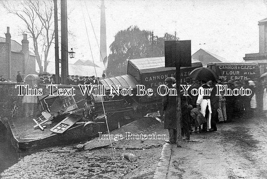 KE 152 - Flour Lorry Crash, Crayford, Kent 1907