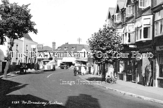 KE 1571 - The Broadway, Hadlow, Kent THE BROADWAY-HADLOW VILLAGE-TONBRIDGE 1935