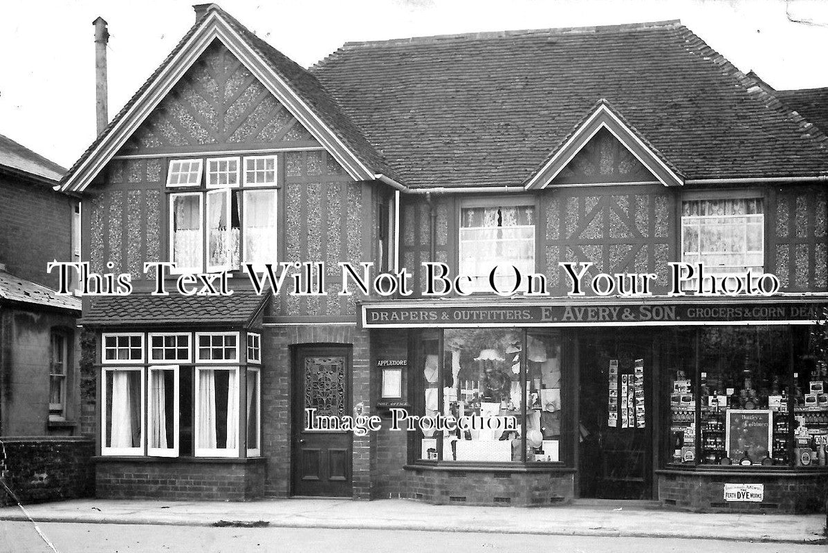 KE 1711 - Avery & Son Shopfront, Appledore, Kent