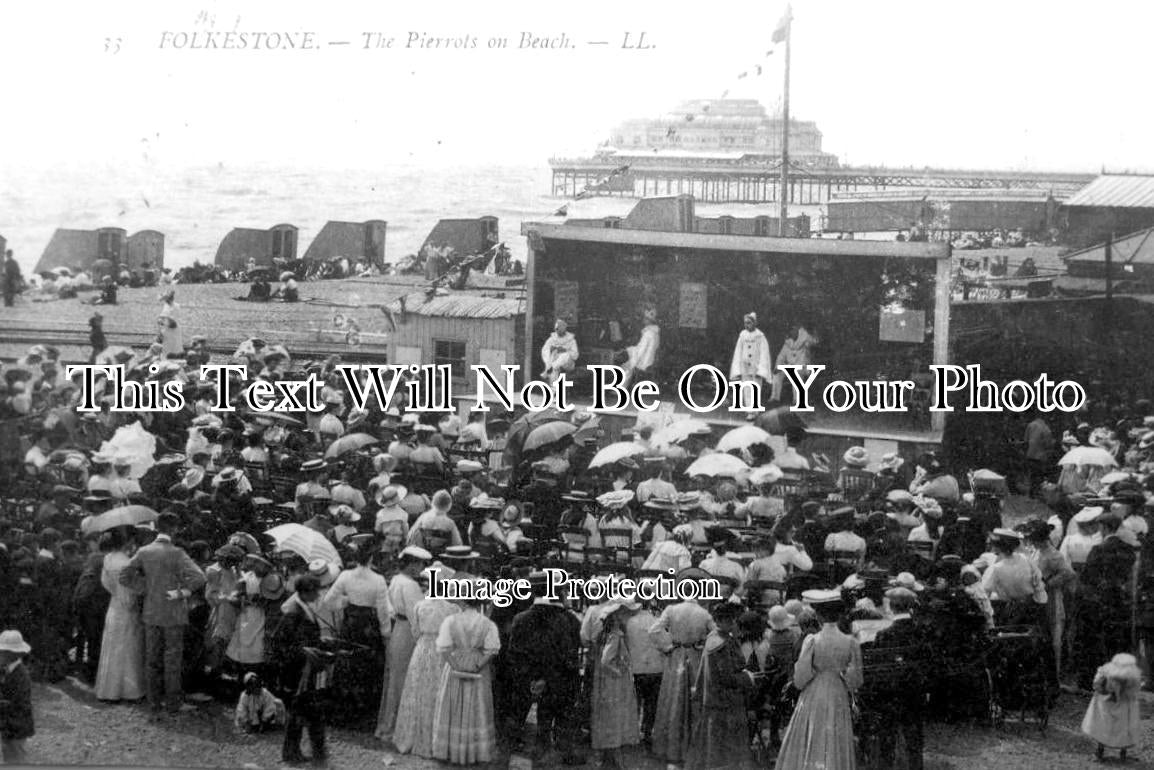 KE 1837 - The Pierrots On Folkestone Beach, Kent c1908