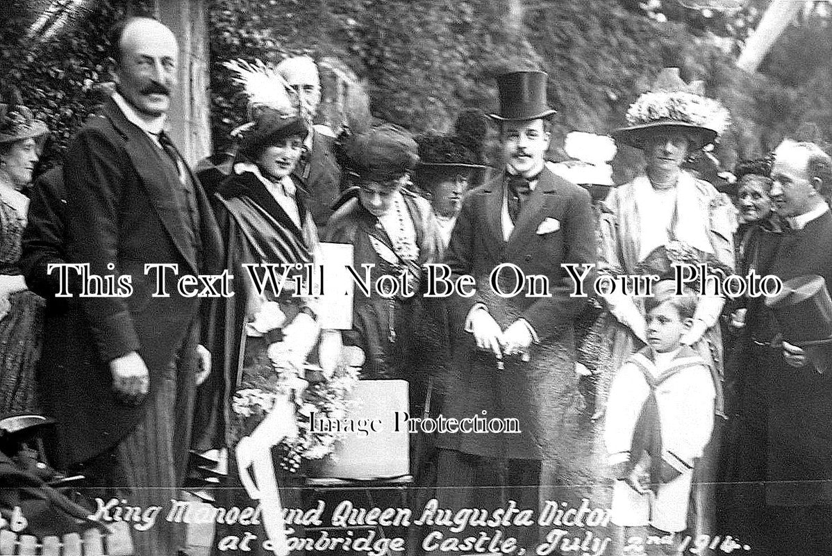KE 1861 - King Manoel & Queen Augusta Victoria At Tunbridge Castle, Kent c1914