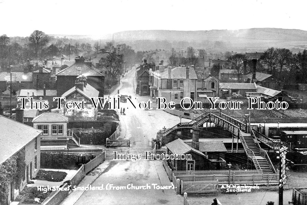 KE 1942 - Snodland Railway Station, Kent