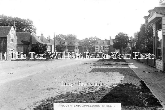 KE 1977 - South End, Appledore, Kent