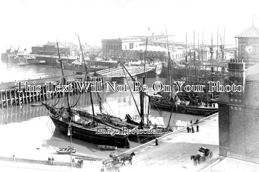 KE 1986 - Folkestone Harbour, Kent