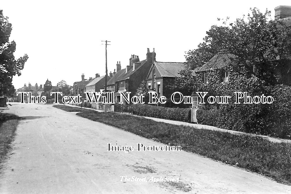 KE 2085 The Street, Appledore, Kent JB Archive