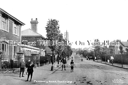 KE 2086 - Pembury Road, Tonbridge, Kent c1915