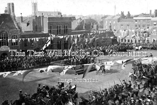 KE 2154 - Queen Street Military Ceremony, Margate, Kent