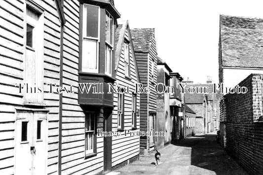 KE 2237 - Sea Wall, Old Whitstable, Kent
