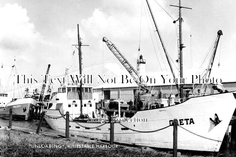 KE 2298 - Unloading At Whitstable Harbour, Kent