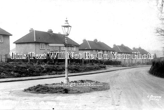 KE 2425 - Griggs Cross, St Mary Cray, Kent