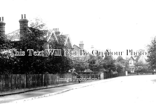 KE 2446 - Priestlands Park Road, Sidcup, Kent