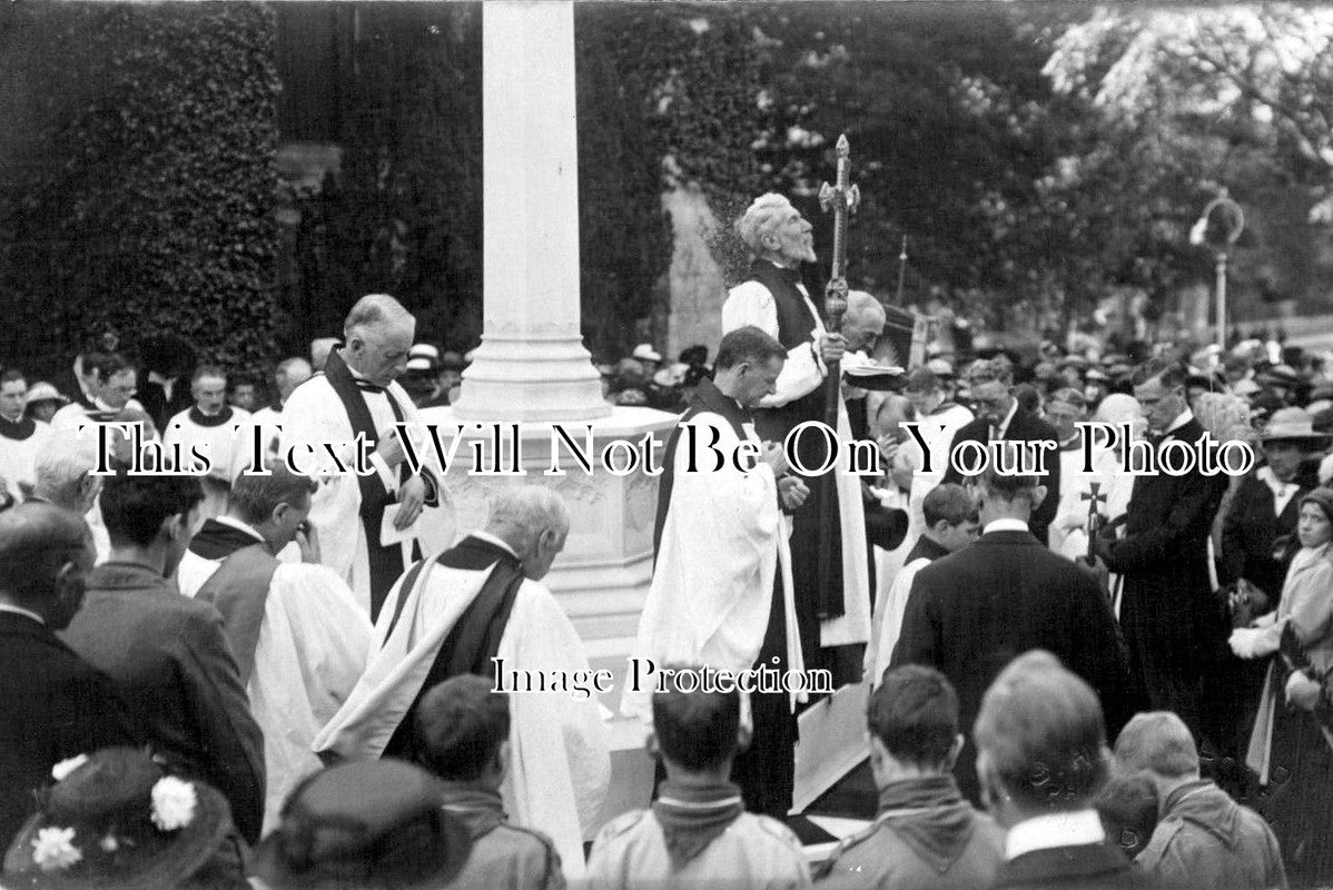 KE 2552 - Maidstone War Memorial Ceremony, Kent