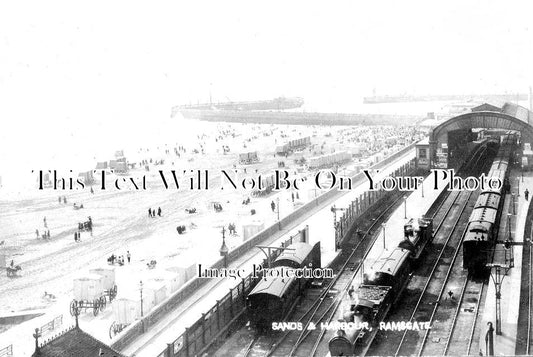 KE 2561 - Ramsgate Railway Station & Sands, Kent
